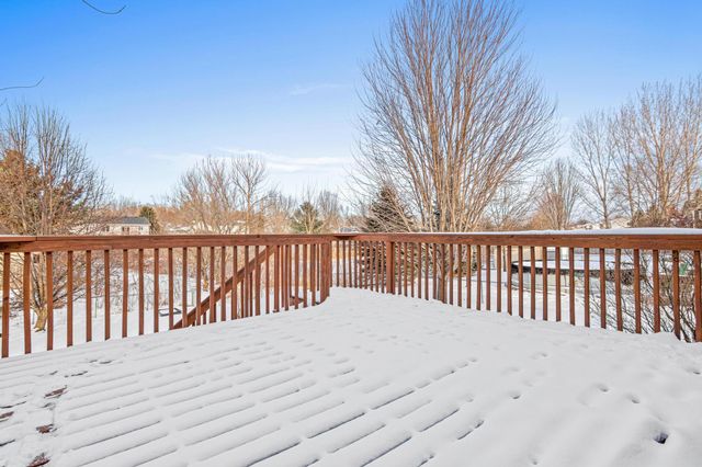 1160 Joes Lake Road SE, Cambridge, MN 55008