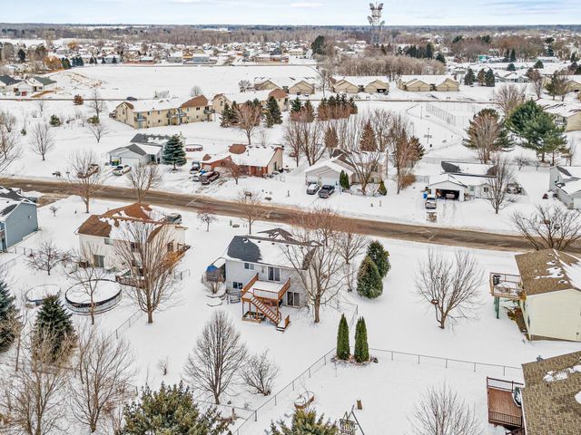 1160 Joes Lake Road SE, Cambridge, MN 55008