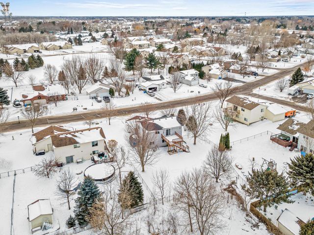 1160 Joes Lake Road SE, Cambridge, MN 55008