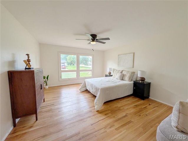 7496 Sir Lords Lane, Hazelwood, MO 63042