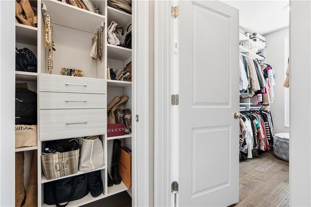 1829 La Dawn Lane NW, Atlanta, GA 30318