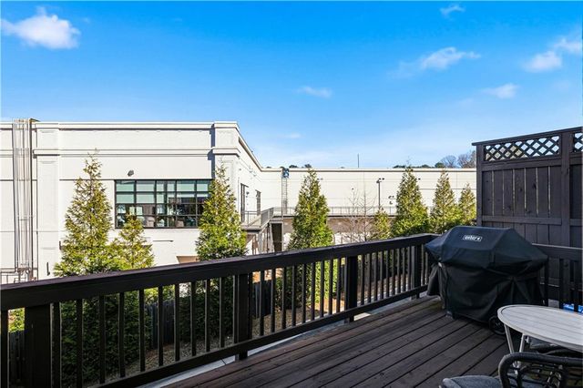 1829 La Dawn Lane NW, Atlanta, GA 30318