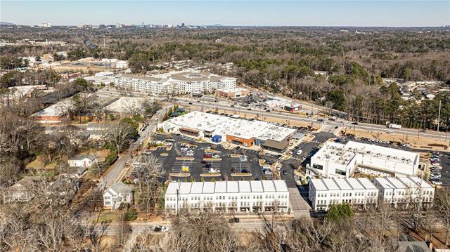 1829 La Dawn Lane NW, Atlanta, GA 30318