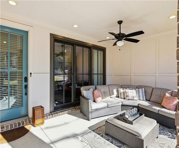 1829 La Dawn Lane NW, Atlanta, GA 30318