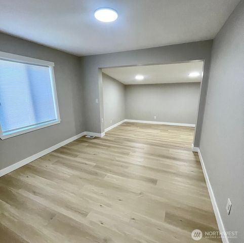 13829 51st ave Avenue S, Tukwila, WA 98168