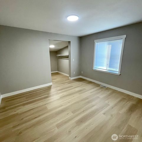 13829 51st ave Avenue S, Tukwila, WA 98168