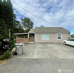 13829 51st ave Avenue S, Tukwila, WA 98168