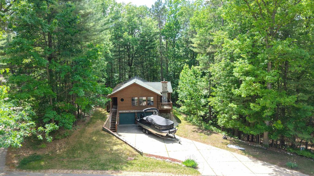 4911 Princess Way, Gladwin, MI 48624