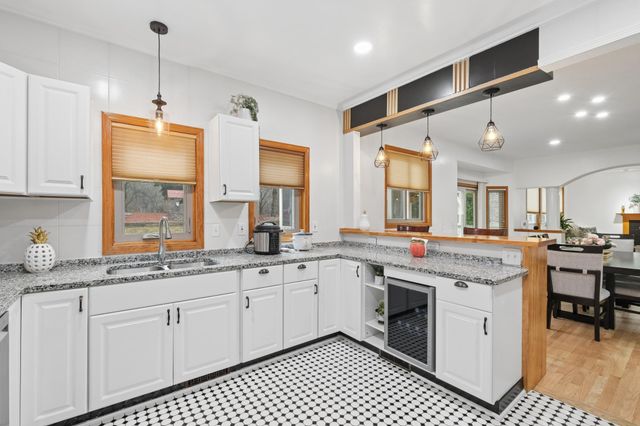 10924 Andover Court, Inver Grove Heights, MN 55077