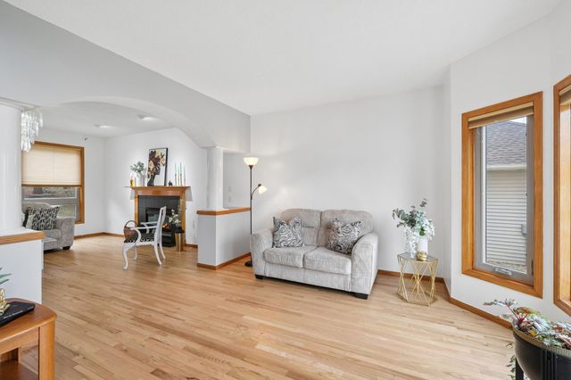 10924 Andover Court, Inver Grove Heights, MN 55077