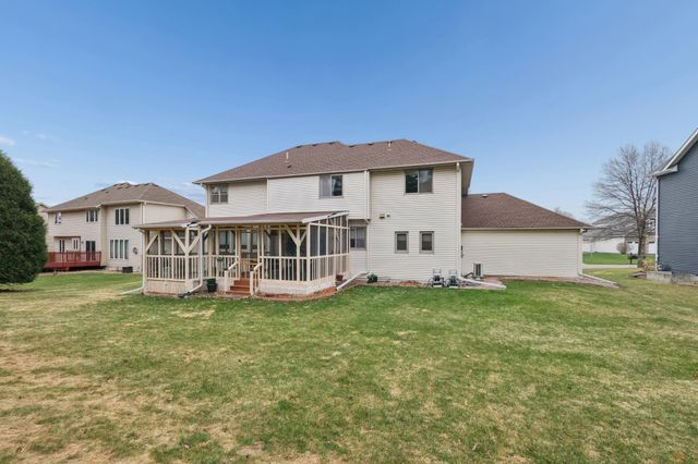 10924 Andover Court, Inver Grove Heights, MN 55077