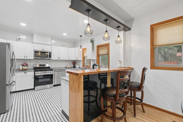 10924 Andover Court, Inver Grove Heights, MN 55077