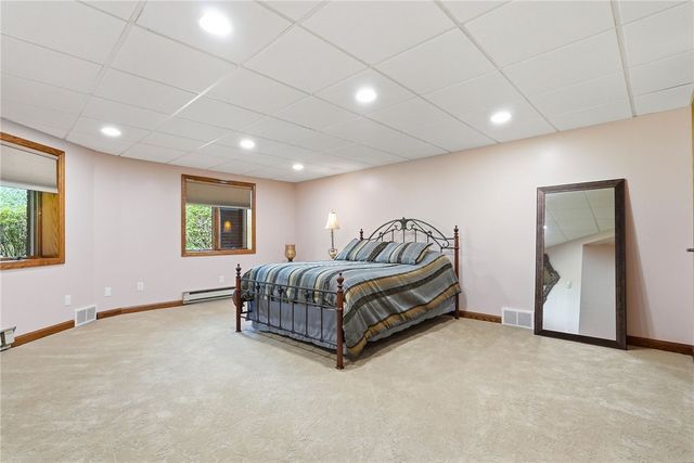 265 McFann Rd, Middlesex Twp, PA 16059