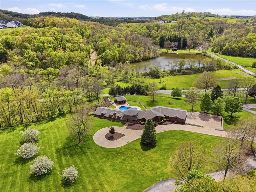 265 McFann Rd, Middlesex Twp, PA 16059