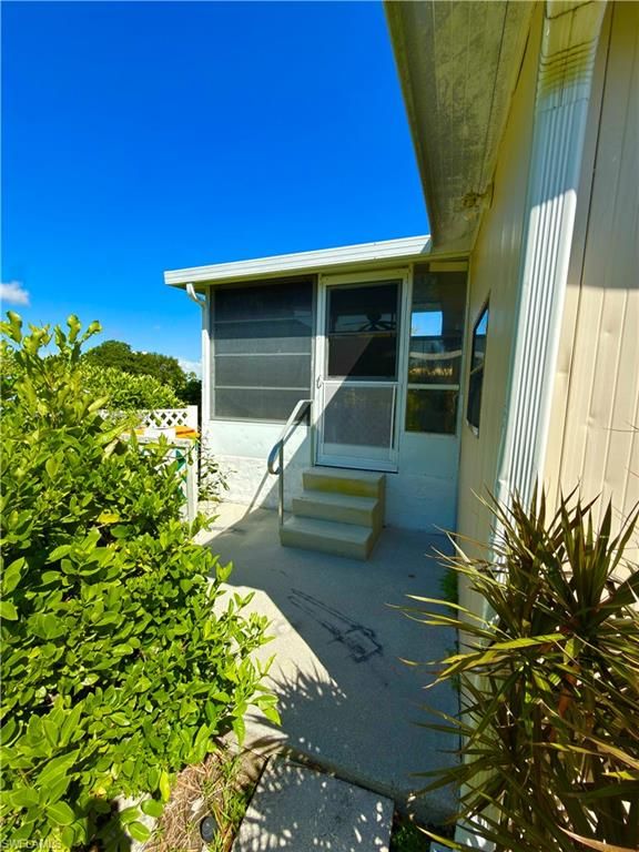115 Calais CT, NAPLES, FL 34112 — photo 3