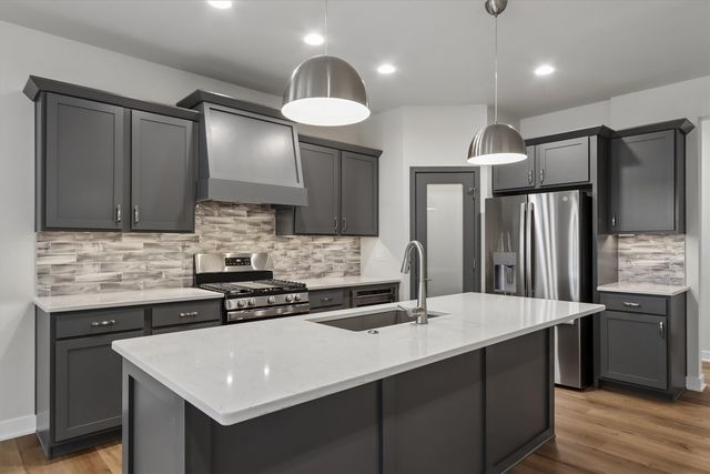 770 Clover Hill Drive, North Liberty, IA 52317