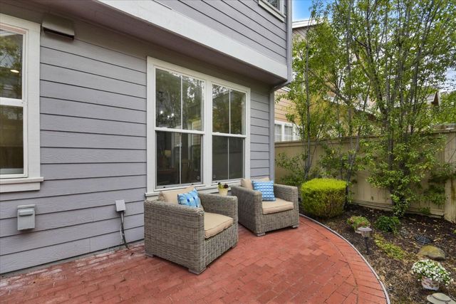 504 Waterlily Lane, Redwood City, CA 94065
