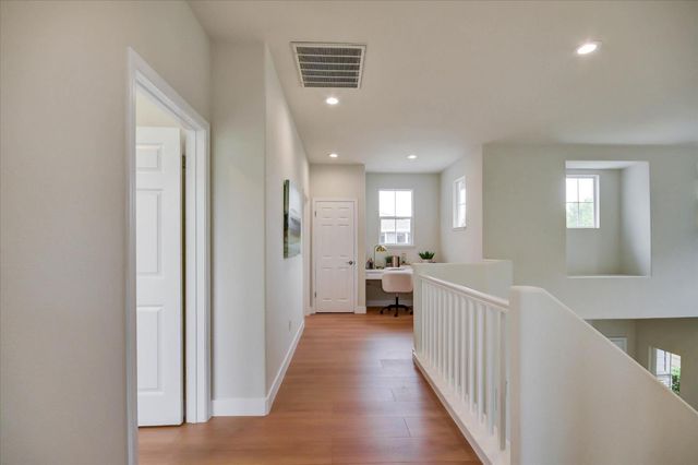 504 Waterlily Lane, Redwood City, CA 94065