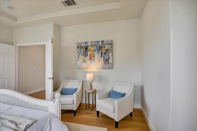 504 Waterlily Lane, Redwood City, CA 94065
