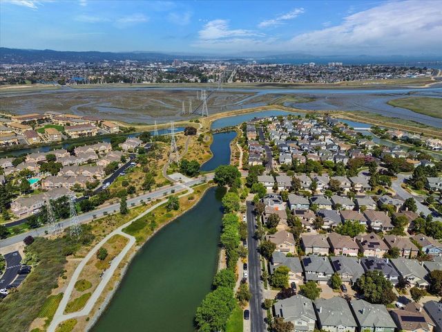504 Waterlily Lane, Redwood City, CA 94065