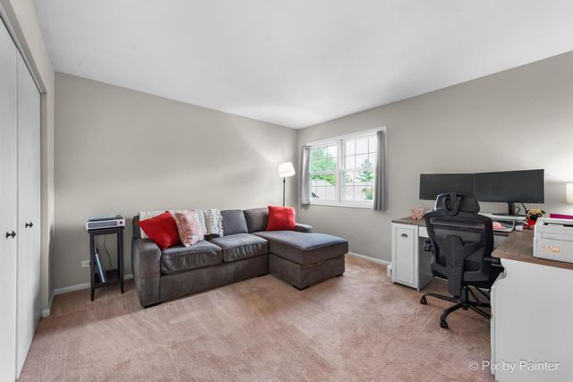 519 Shagbark Drive, Elgin, IL 60123