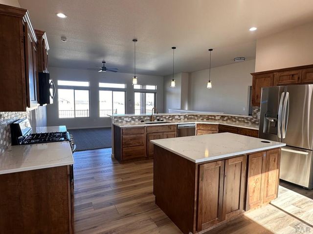 1352 N Shian Dr, Pueblo West, CO 81007