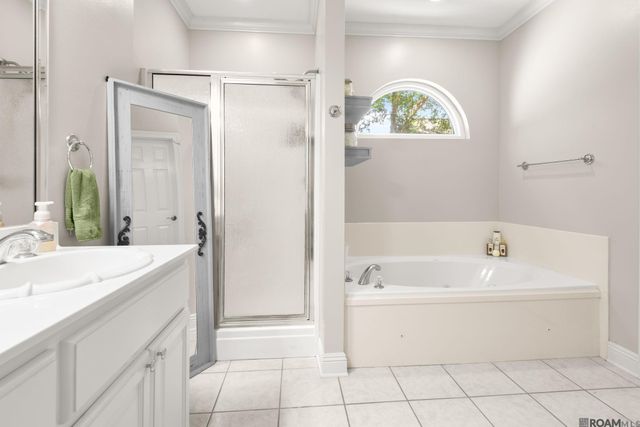 19017 Poujeaux Ave, Saint George, LA 70817