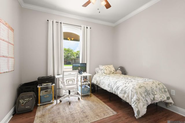 19017 Poujeaux Ave, Saint George, LA 70817