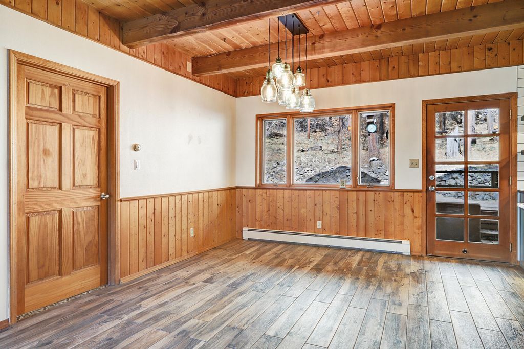 Image 11 of property listing at 831 Sulphur Creek Road, Jemez Springs, NM 87025