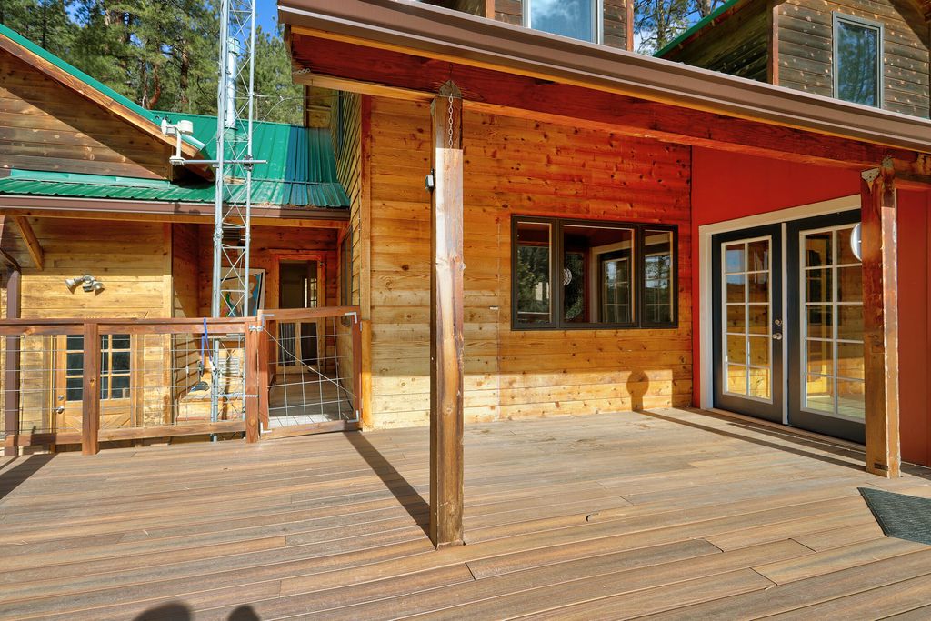 Image 4 of property listing at 831 Sulphur Creek Road, Jemez Springs, NM 87025