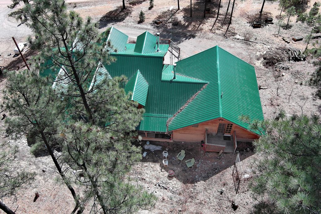 Image 48 of property listing at 831 Sulphur Creek Road, Jemez Springs, NM 87025