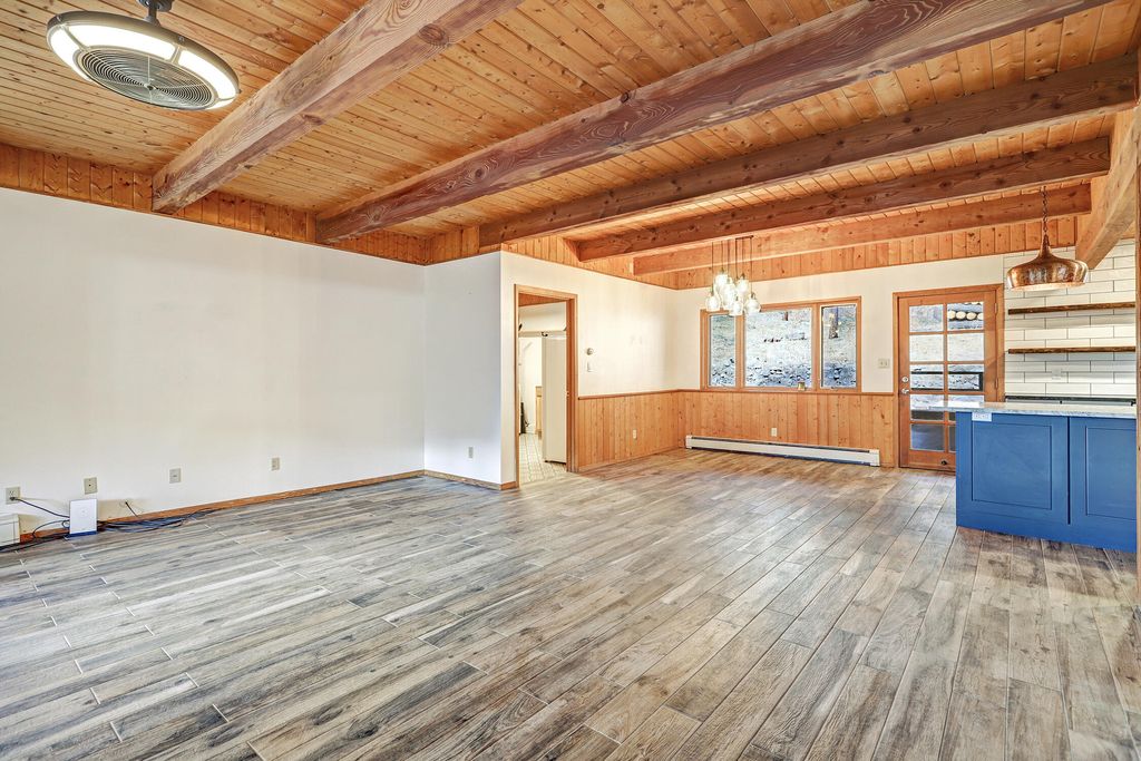 Image 9 of property listing at 831 Sulphur Creek Road, Jemez Springs, NM 87025