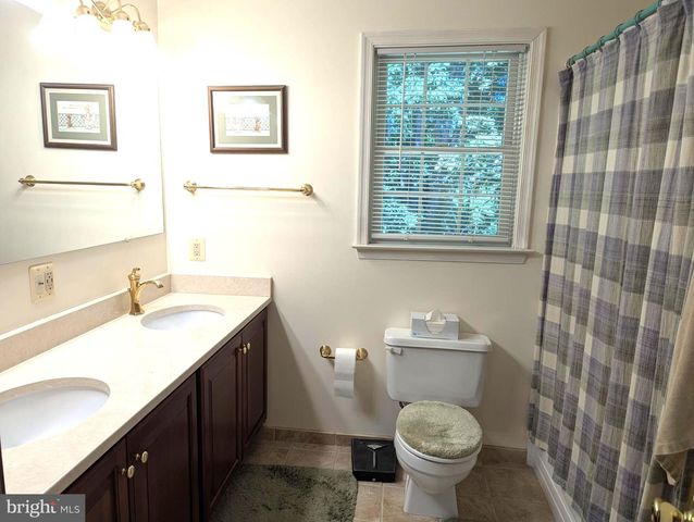 9700 TINY CT, Burke, VA 22015