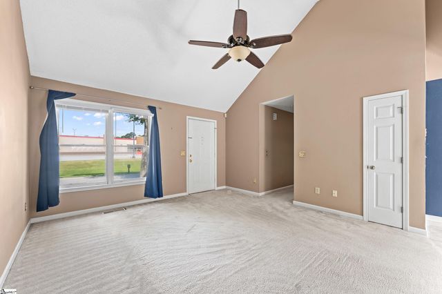 302 Valley View Road, Fountain Inn, SC 29644