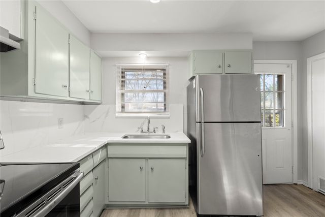 1406 Ridgeview Street, Mesquite, TX 75149