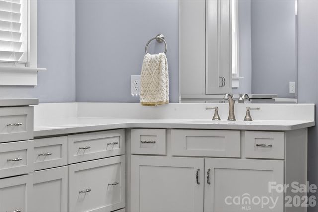 5811 Kristi Lane, Midland, NC 28107