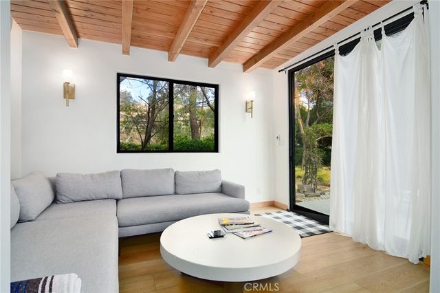 31350 Lobo Canyon Road, Agoura Hills, CA 91301