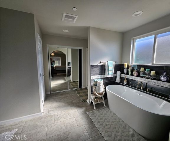 18010 Seaforth Street, Hesperia, CA 92345