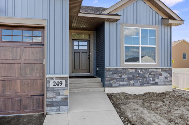 249 3rd Street SW, Delano, MN 55328