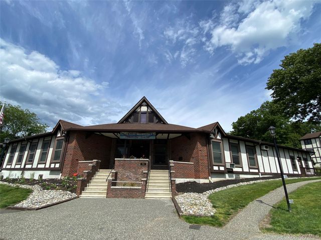 452 Sierra Vista Lane, Valley Cottage, NY 10989