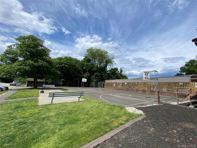 452 Sierra Vista Lane, Valley Cottage, NY 10989