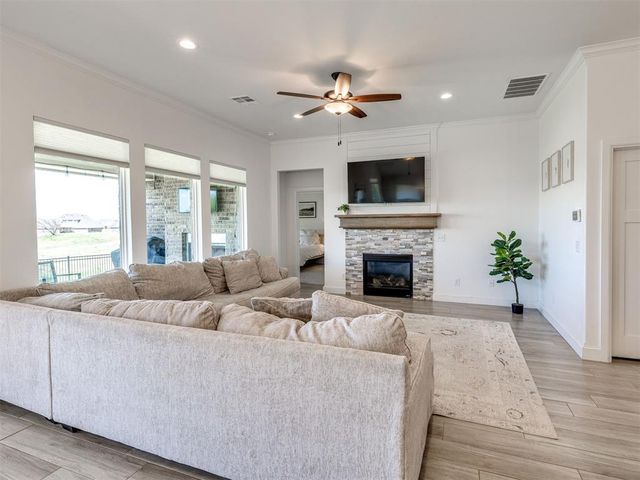 18412 Autumn Grove Drive, Edmond, OK 73012