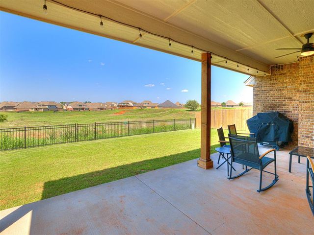 18412 Autumn Grove Drive, Edmond, OK 73012