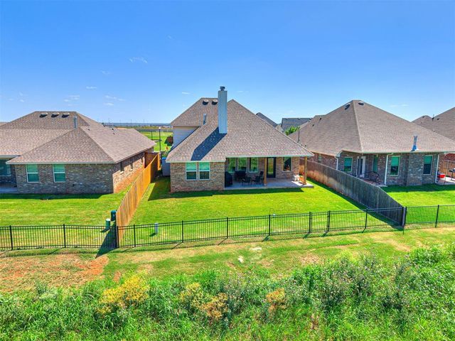 18412 Autumn Grove Drive, Edmond, OK 73012