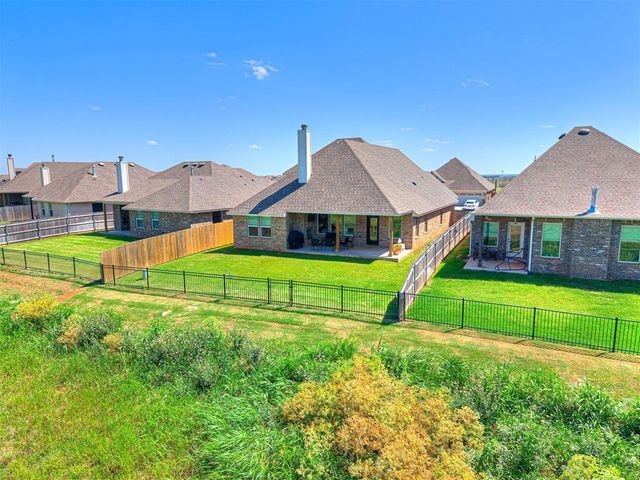 18412 Autumn Grove Drive, Edmond, OK 73012