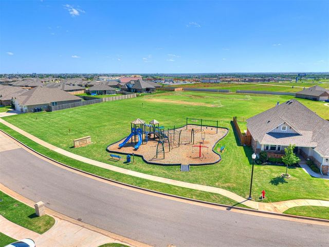 18412 Autumn Grove Drive, Edmond, OK 73012