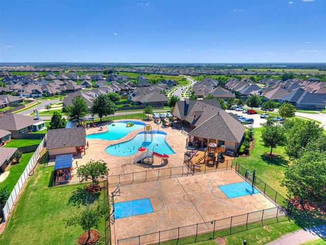 18412 Autumn Grove Drive, Edmond, OK 73012