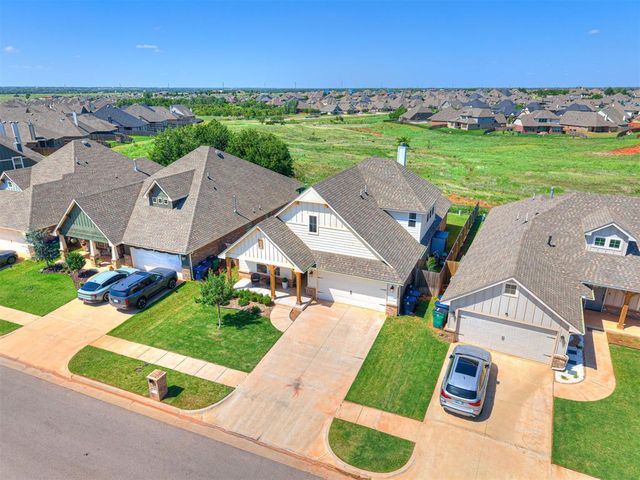 18412 Autumn Grove Drive, Edmond, OK 73012