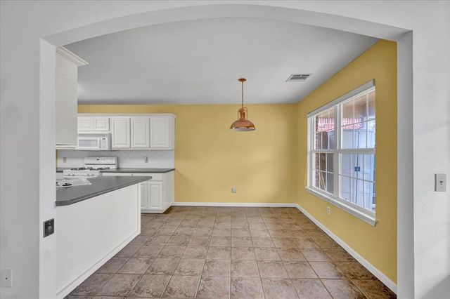 2455 Manchester Drive 41, Oklahoma City, OK 73120