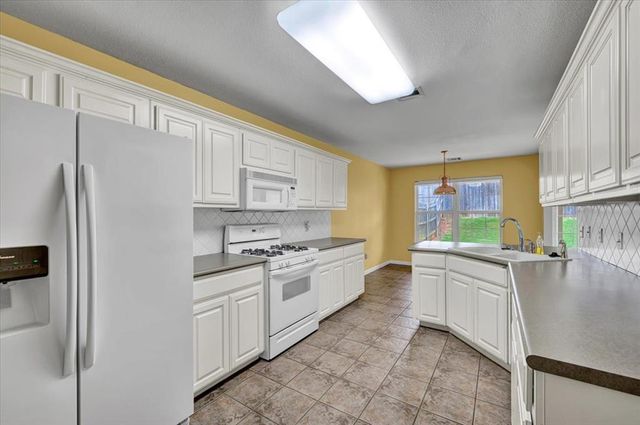 2455 Manchester Drive 41, Oklahoma City, OK 73120